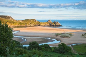 One beach that I will definitely be visiting one my dreaded exams are over is Three Cliffs Bay, Gower!